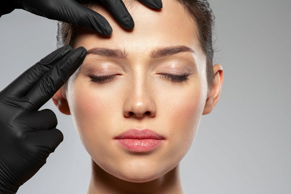 Brow Masterclass – Φρύδια & Brow Lift