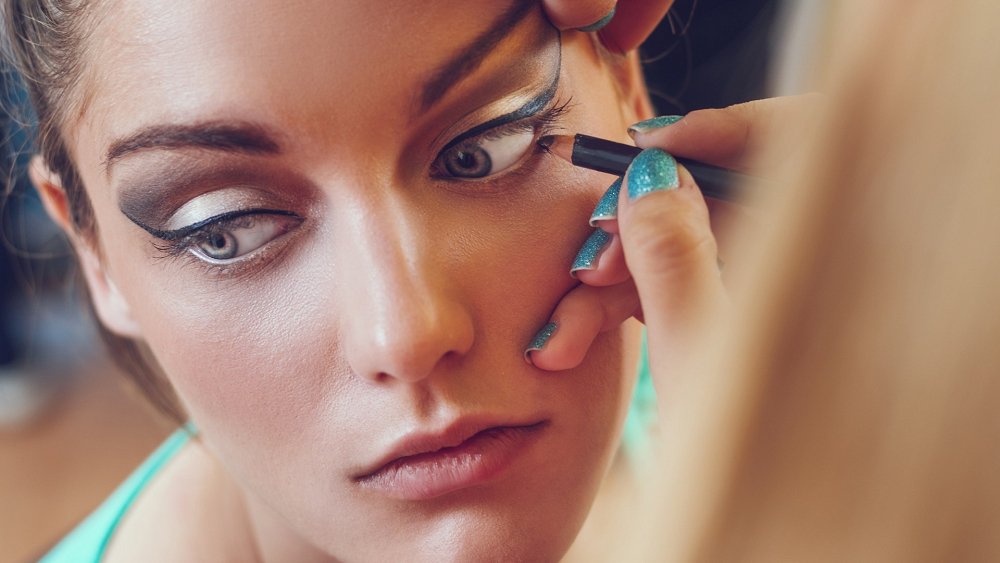 Επαγγελματικό Μακιγιάζ – Make Up Artist