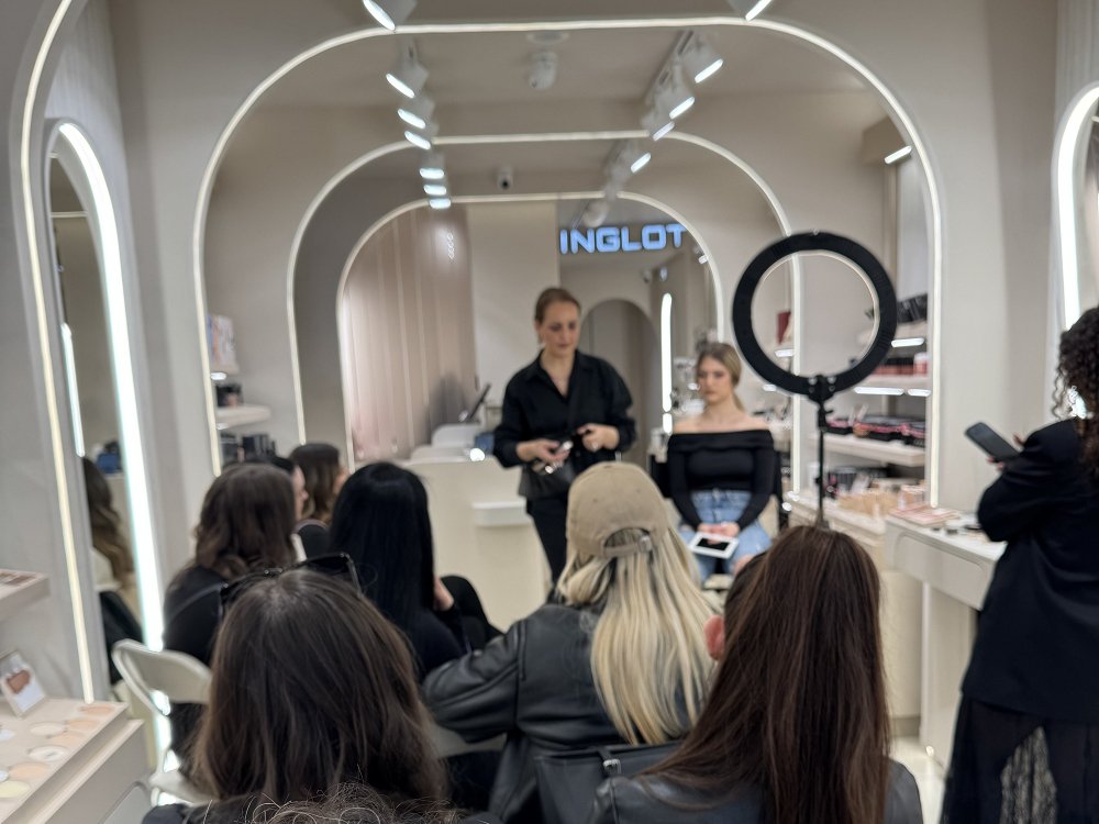 Εκπαιδευτική επίσκεψη και σεμινάριο στην Inglot