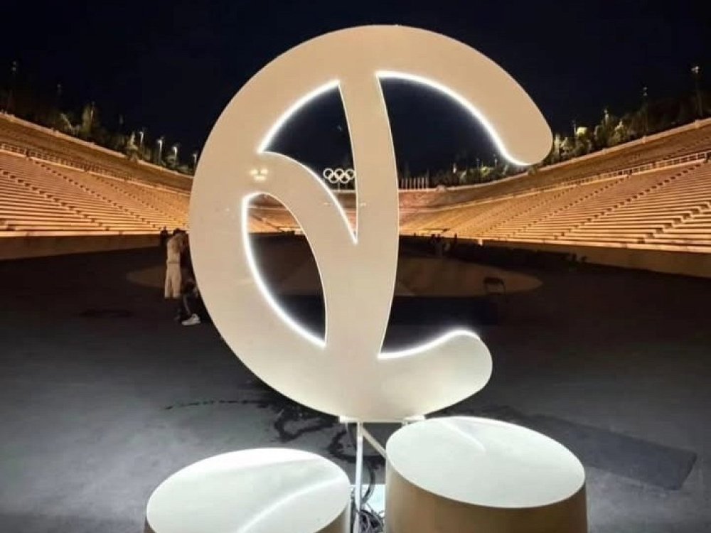 Backstage στην επίδειξη μόδας του γνωστού σχεδιαστή Βαλταδώρου!