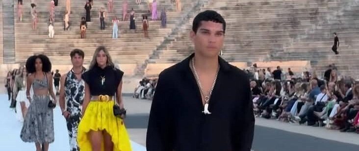 Backstage συμμετοχή σπουδαστών Σχεδίου Μόδας στην επίδειξη μόδας του γνωστού σχεδιαστή Βαλταδώρου | ΣΑΕΚ (ΙΕΚ) ΔΕΛΤΑ 360