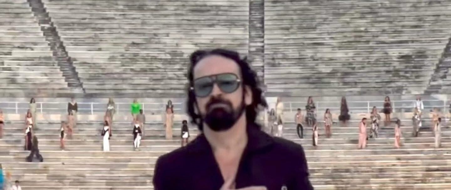 Backstage συμμετοχή σπουδαστών Σχεδίου Μόδας στην επίδειξη μόδας του γνωστού σχεδιαστή Βαλταδώρου | ΣΑΕΚ (ΙΕΚ) ΔΕΛΤΑ 360